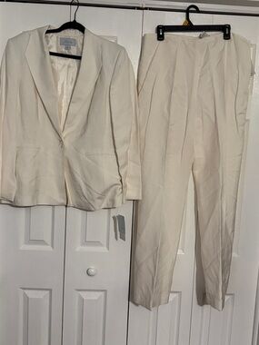 JH Collectibles Cream Tailored Women's Pantsuit - Blazer & Pleated Trousers